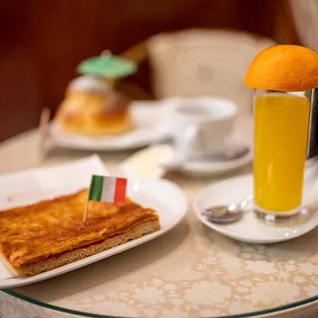 Il Divino 4* נאפולי