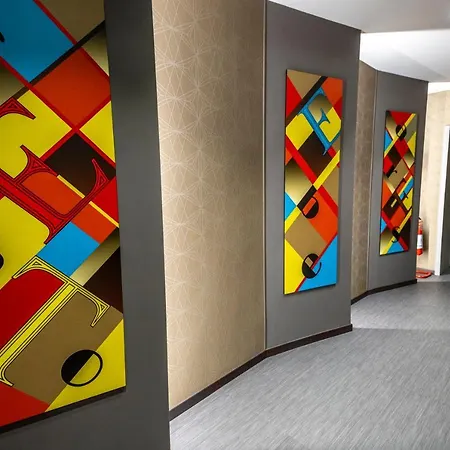 Il Divino Oda ve Kahvaltı Napoli